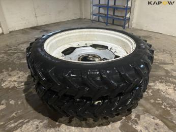 BKT 340/85-R48 wheels