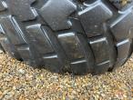 BKT 710/50-R26.5 tires 15