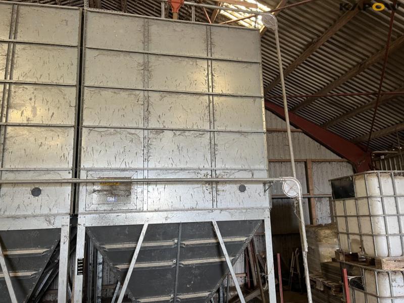 BM silo (right) 2