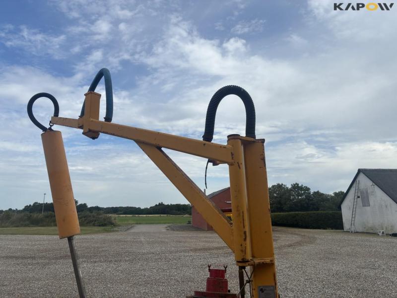 BM VAC 98 vacuum tile lifter with three-point suspension 23