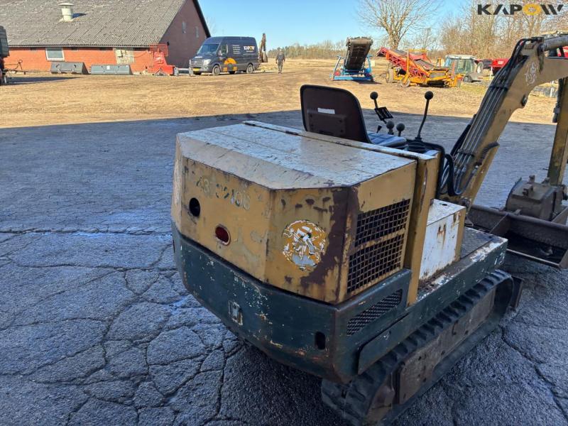 Bobcat 120 mini excavator 8