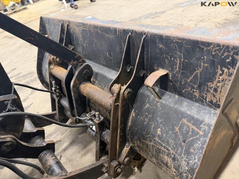 Bobcat AL440D loader 16