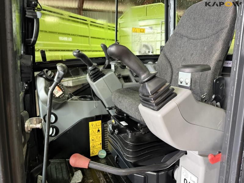 Bobcat E27 mini excavator 21