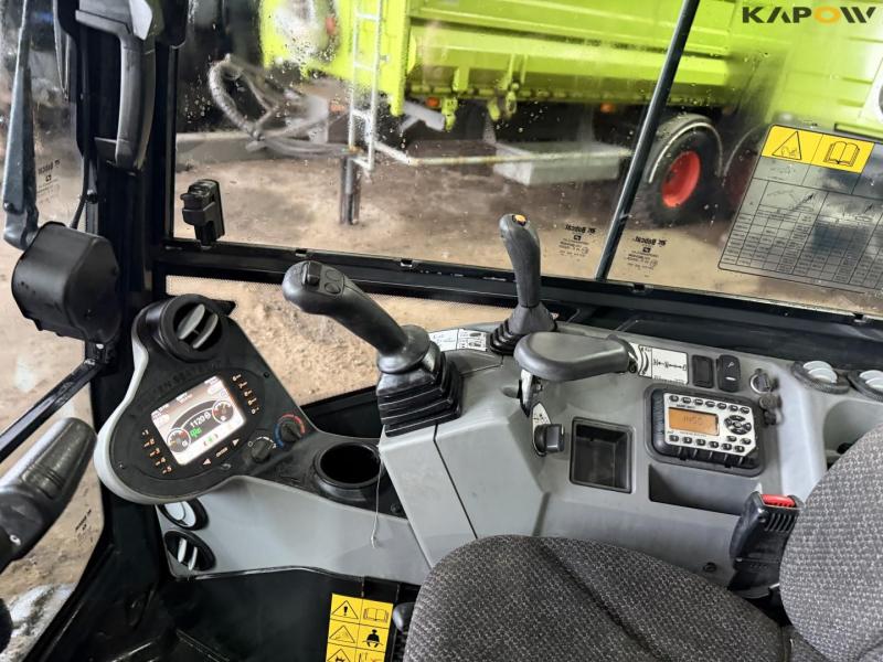 Bobcat E27 mini excavator 23