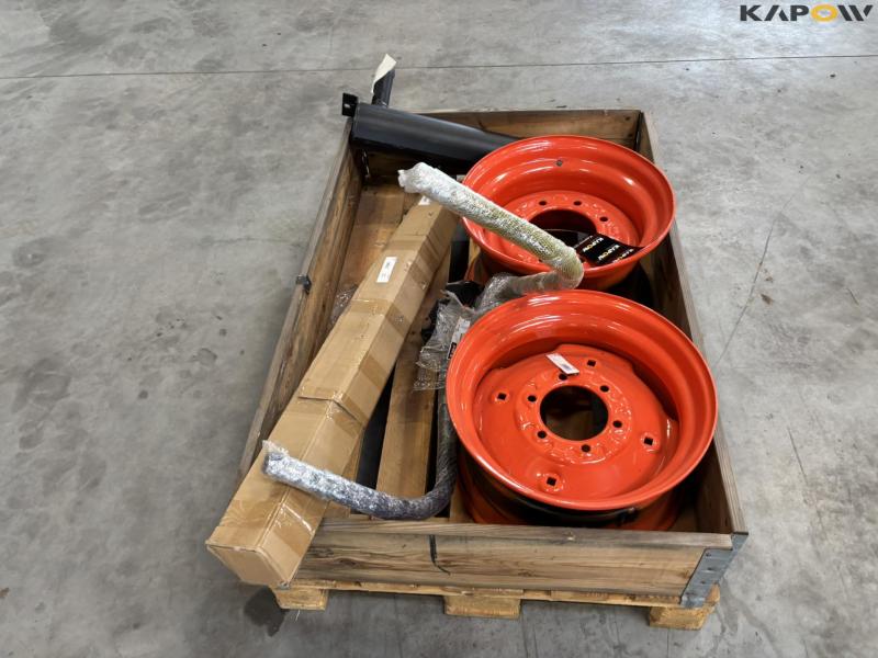 Bobcat spare parts various 3