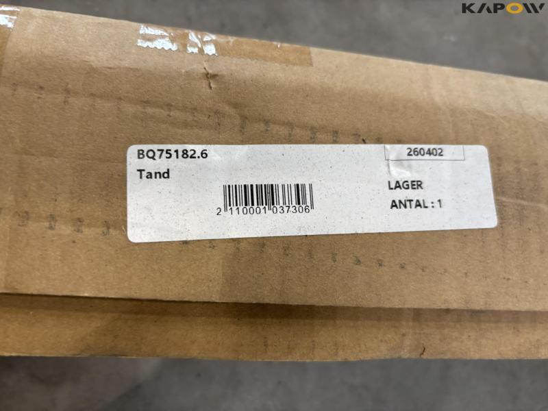 Bobcat spare parts various 15