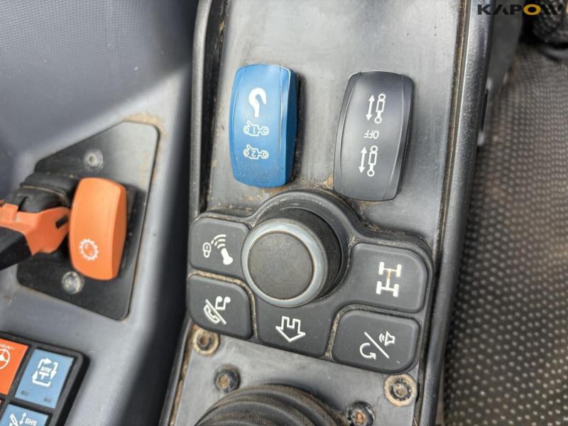 Bobcat TL 43.80HF telescopic loader 39