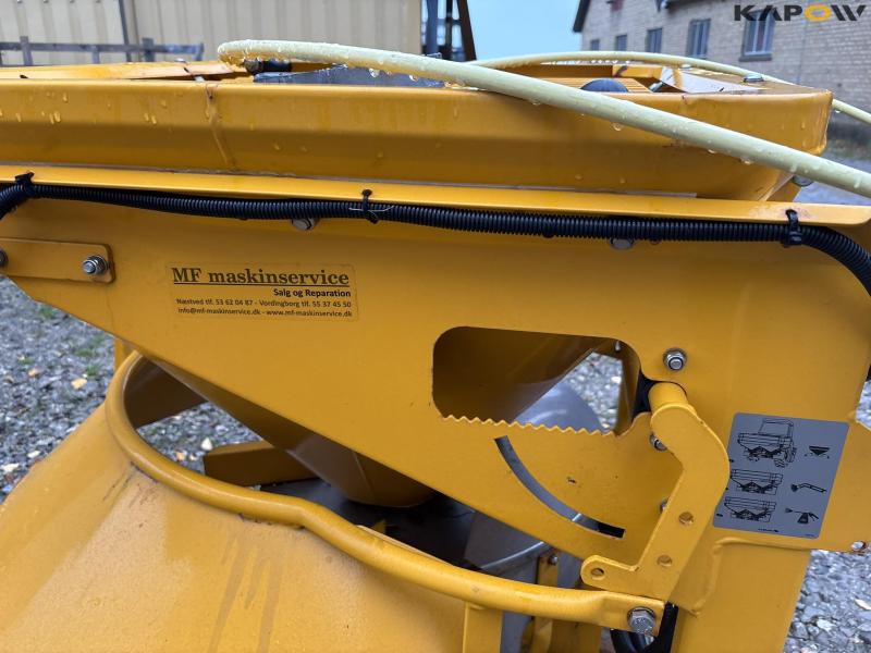 Bøgballe S2 salt spreader 17