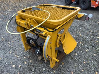 Bøgballe S2 salt spreader