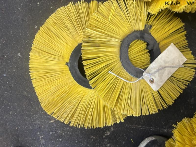 Brushes for motor broom 14