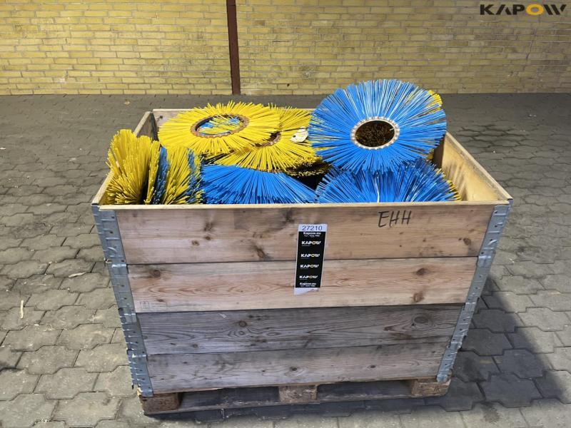 Brush rings for brooms 2