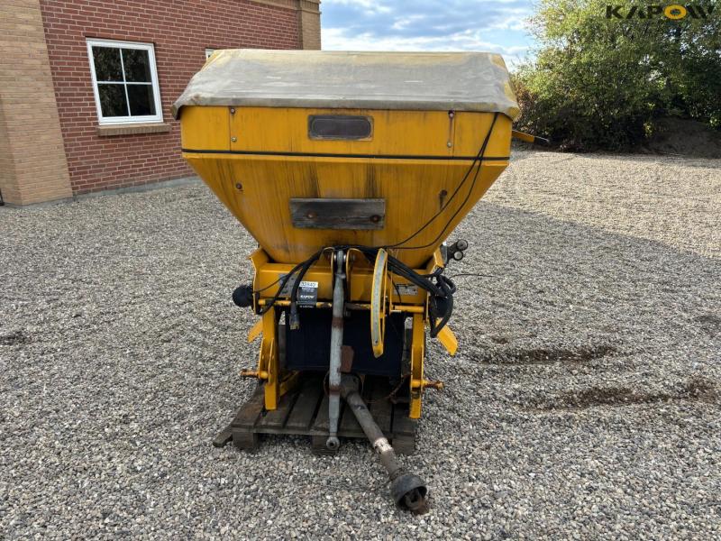 Bogballe salt spreader 2