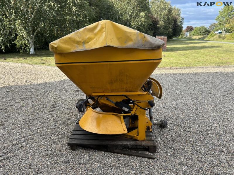 Bogballe salt spreader 4