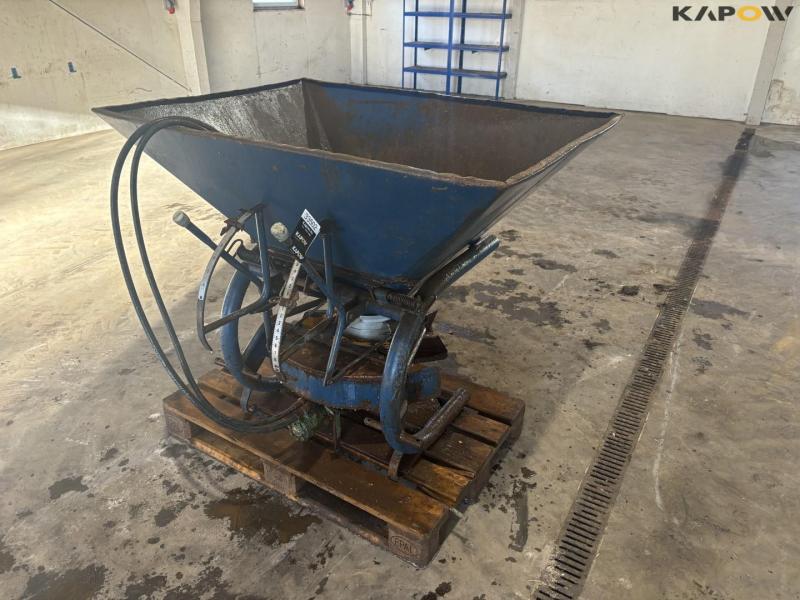 Bogballe salt spreader 1