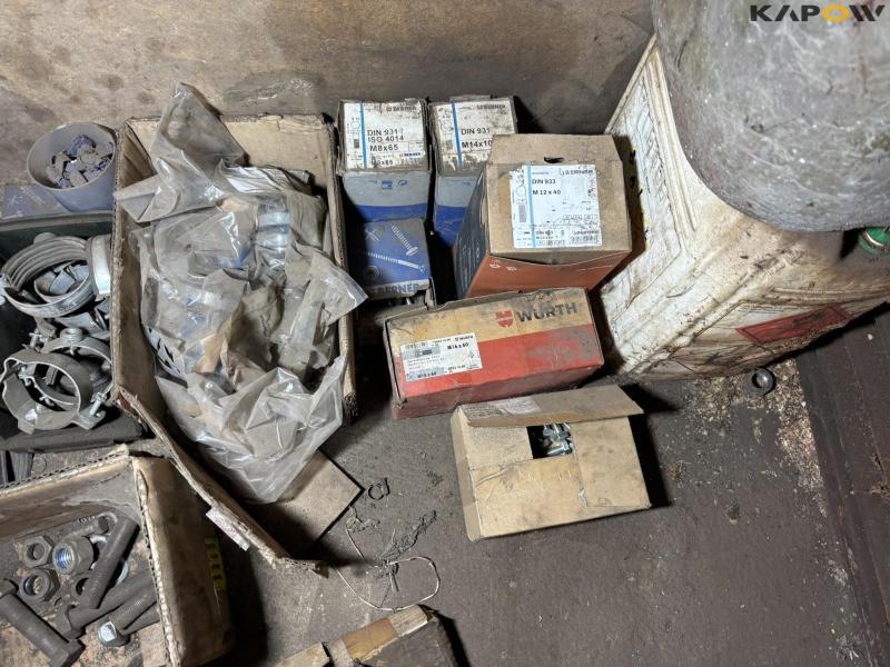 Bolts and assortment boxes with contents 40