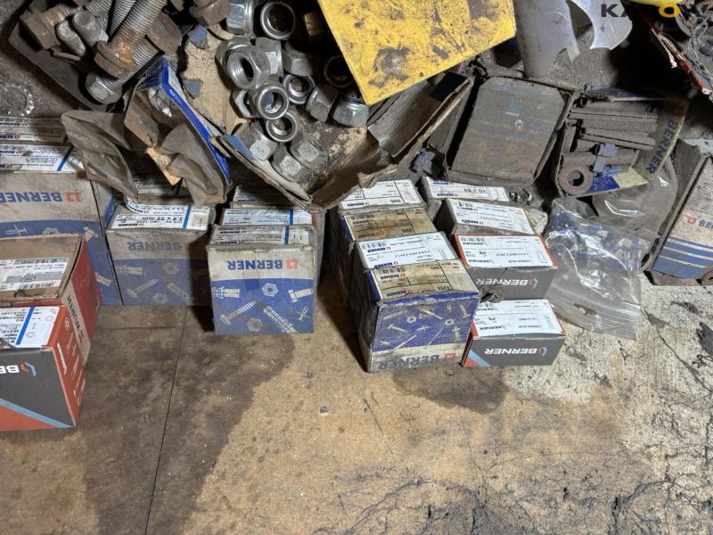 Bolts and assortment boxes with contents 44