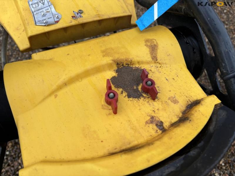 Bomag BT60 earthmover 13