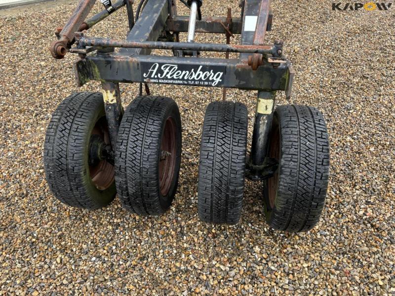 Bonnel junior soil compactor 10