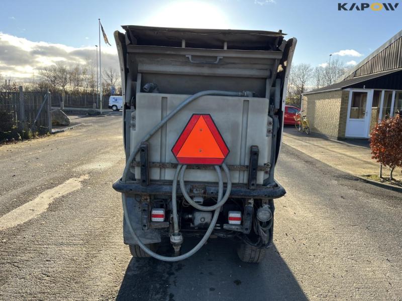 Boschung S3 sweeper/vacuum cleaner 6