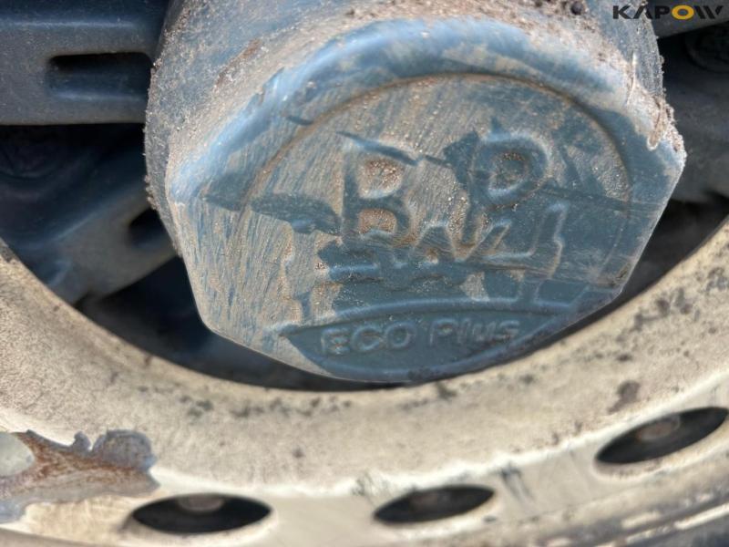 BPW axle with tires and rim 7