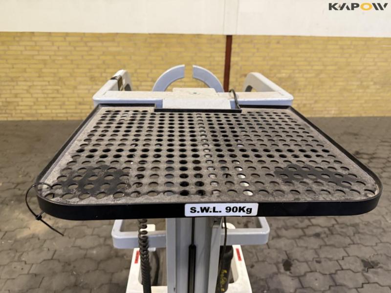 Bravi Lui mini on order picker 12