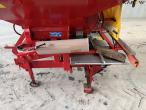 Bredal B2XL fertilizer spreader 9
