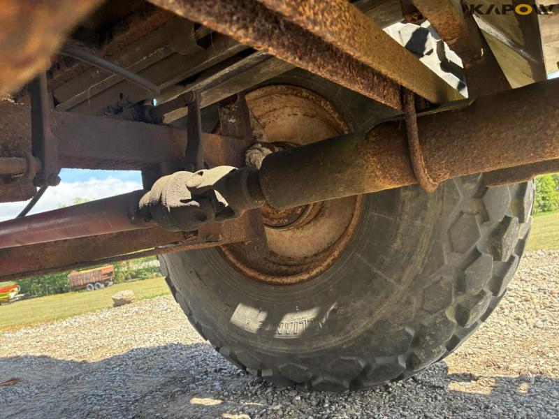 Bredal B4S fertilizer spreader 33