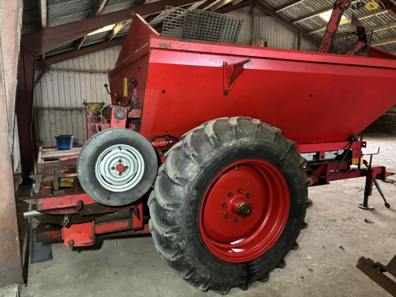 Bredal B6 fertilizer spreader 5