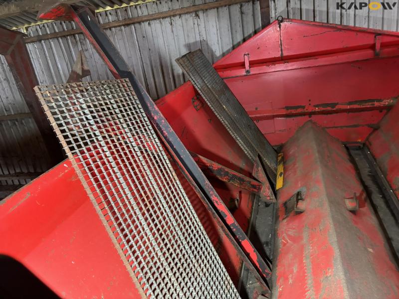 Bredal B6 fertilizer spreader 20