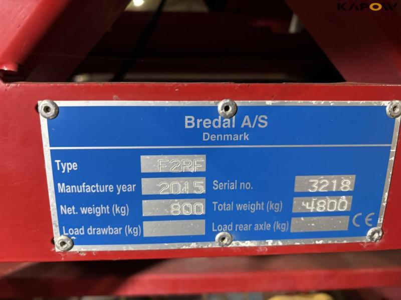 Bredal F2RF mounted fertilizer spreader 12