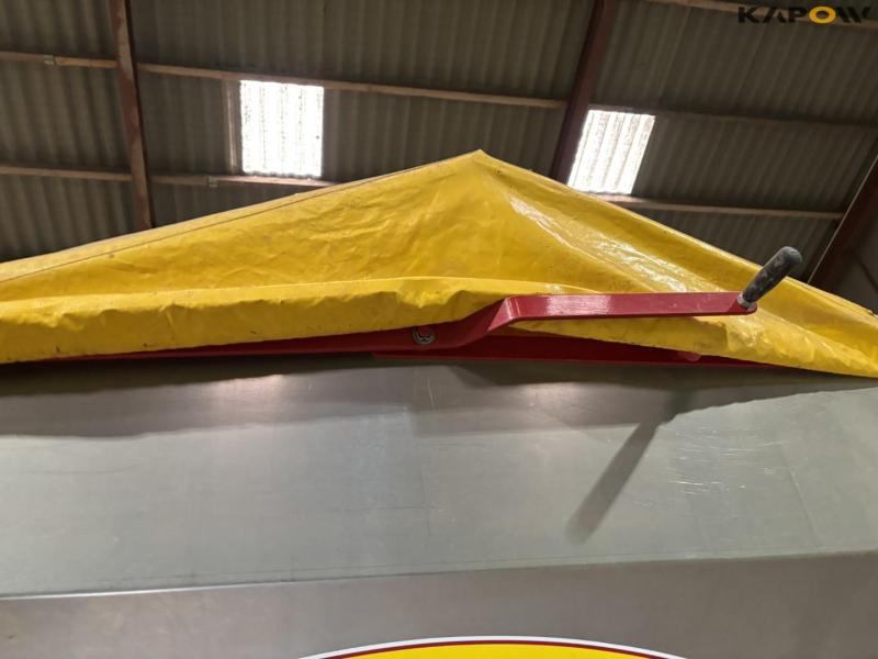 Bredal F2RF mounted fertilizer spreader 20