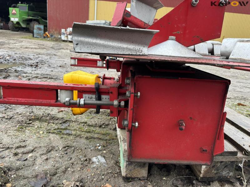 Bredal spreading unit 18