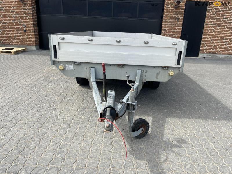 Brenderup trailer with chutes 2