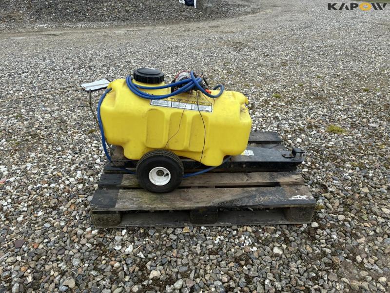 Brinly ST-250BH sprayer 3