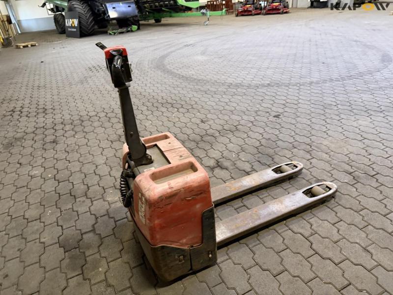 BT electric stacker 5