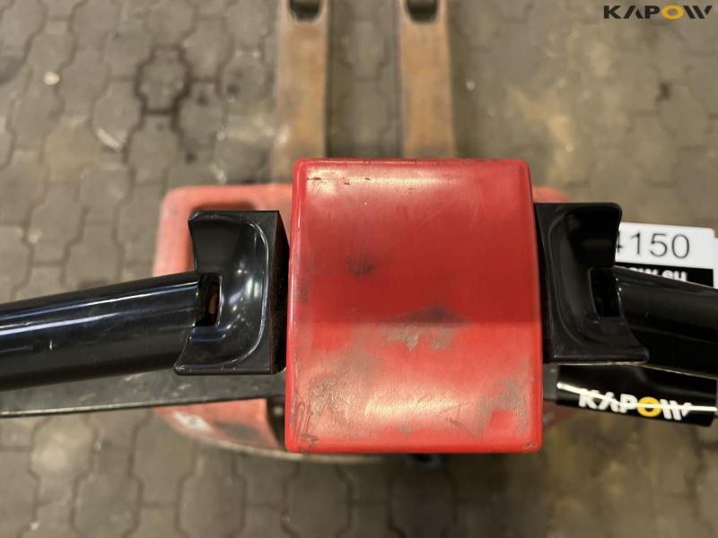 BT electric pallet truck 13