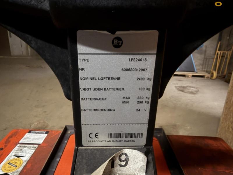BT LPE240/S electric stacker 7