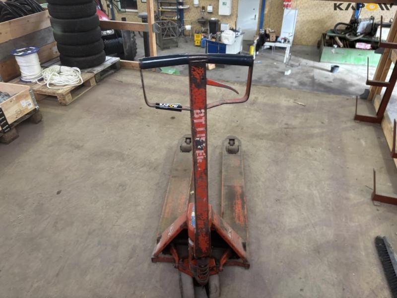BT pallet truck 5