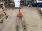 BT pallet truck 2