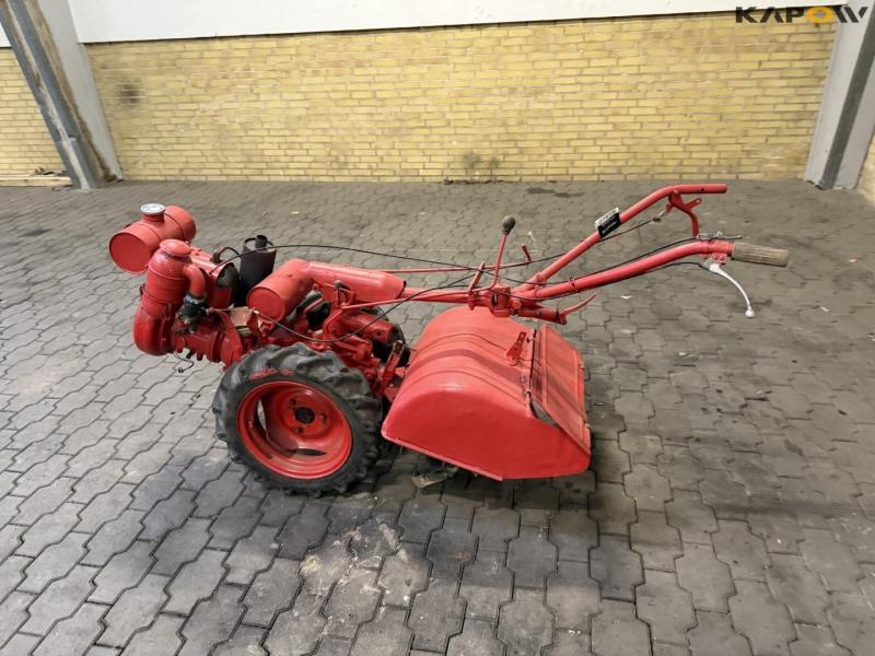 Bundgartz & Co. tool carrier with cutter 8