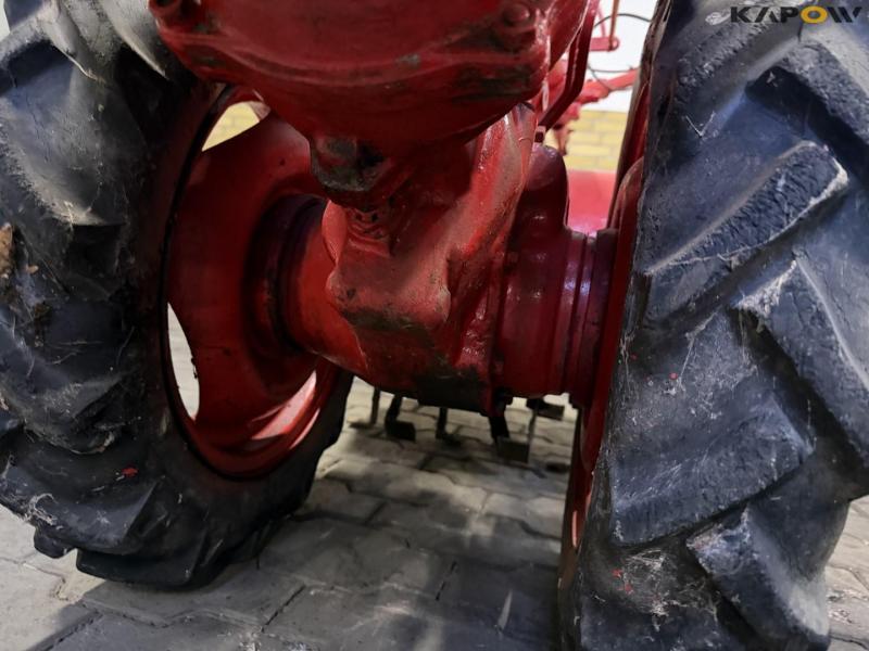 Bundgartz & Co. tool carrier with cutter 30