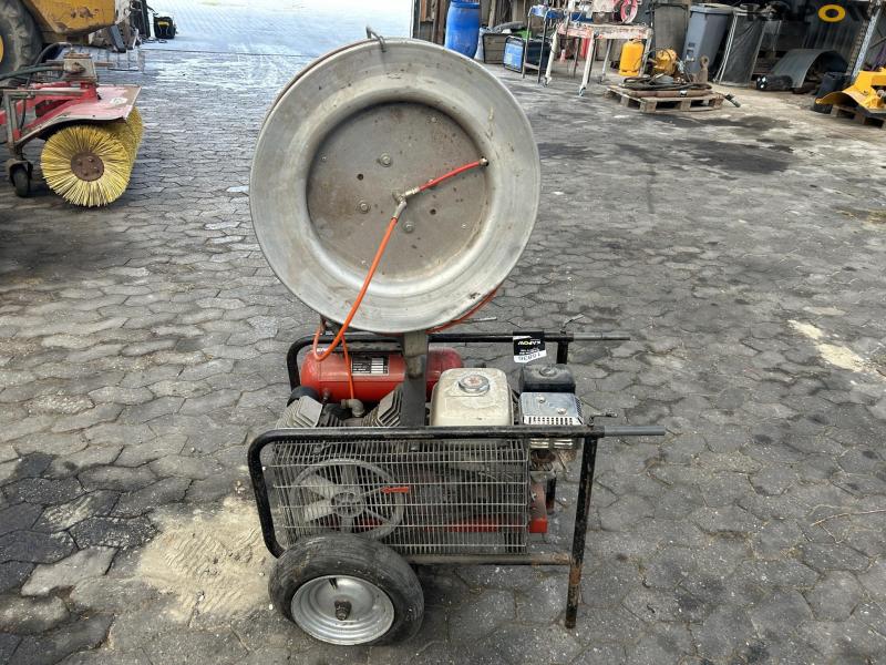 Campagnola Petrol powered compressor 2