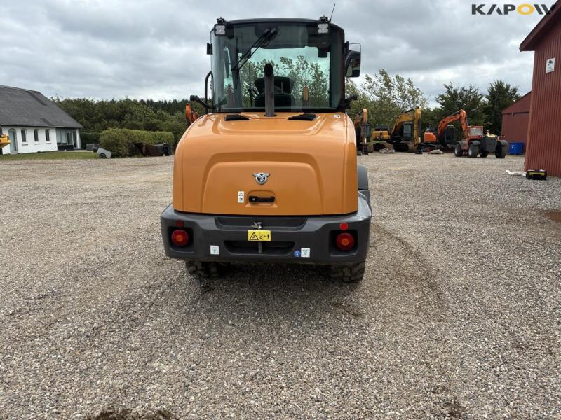 Case 121F wheel loader 6