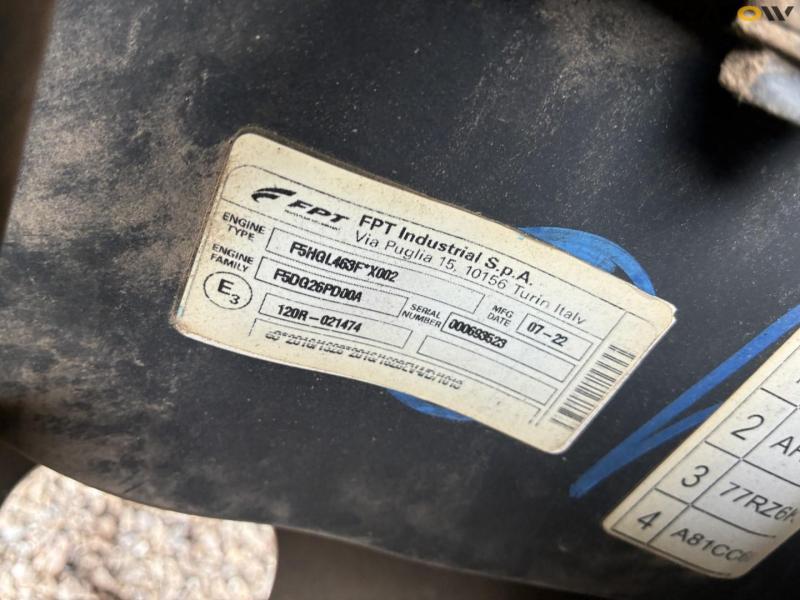 Case 121F wheel loader 40