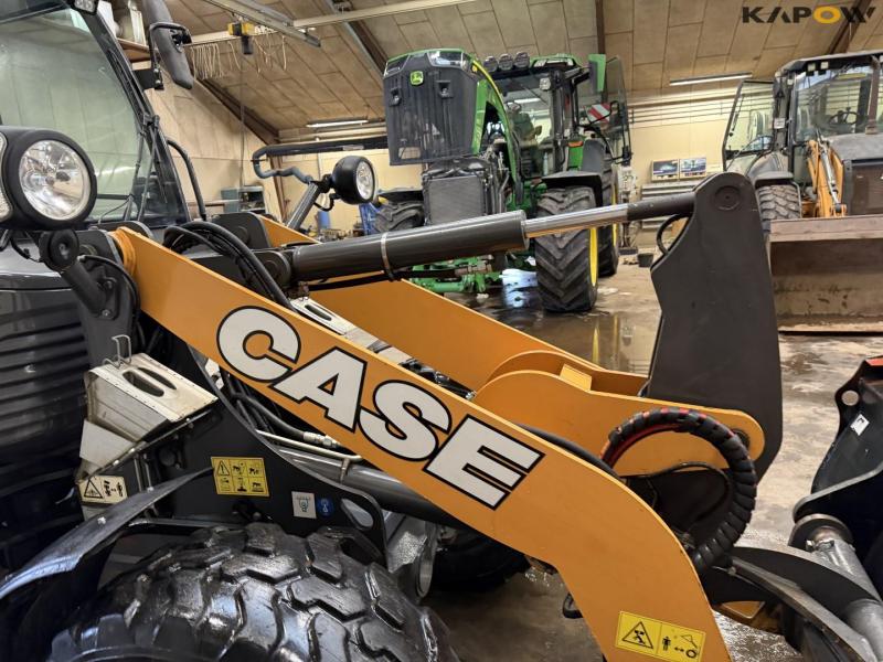 Case 121F loader 13
