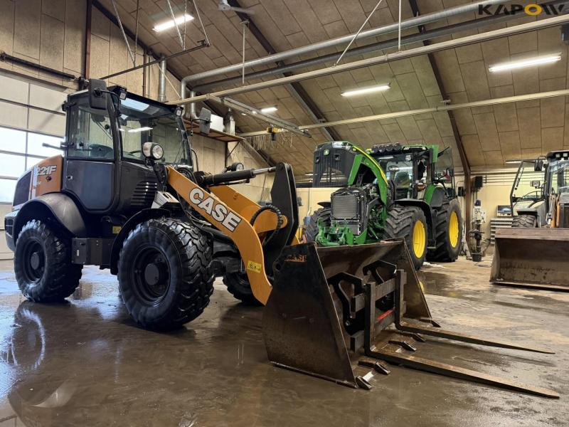 Case 221F loader 3