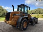 Case 521D wheel loader 5