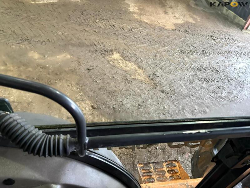 Case 695 backhoe loader 54