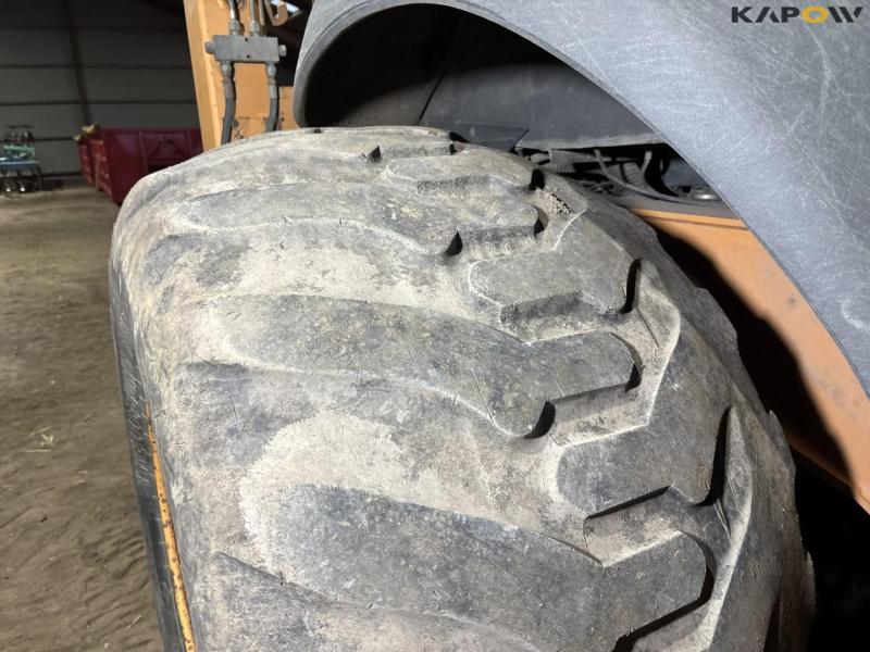 Case 695SM backhoe loader 36