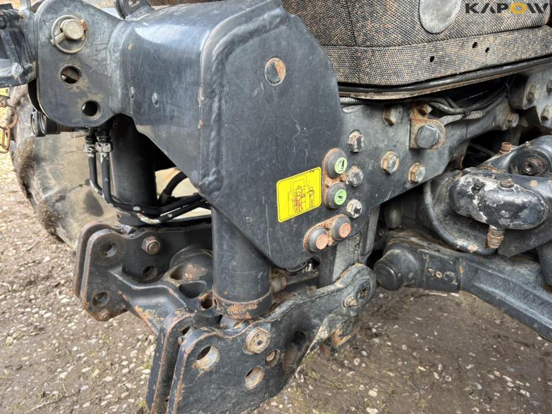 Case CVX 1155 4 WD tractor with front loader 62